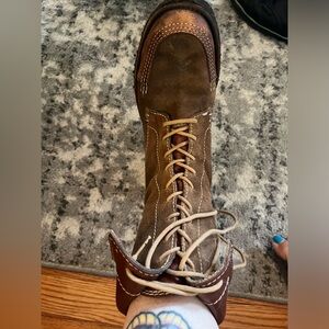 Frye brown leather/suede lace up boots. Size 8.5.